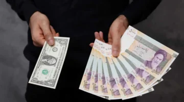 إغلاق المحال التجارية.. موجة احتجاجات تجتاح شوارع طهران عقب انهيار سلالة التومان